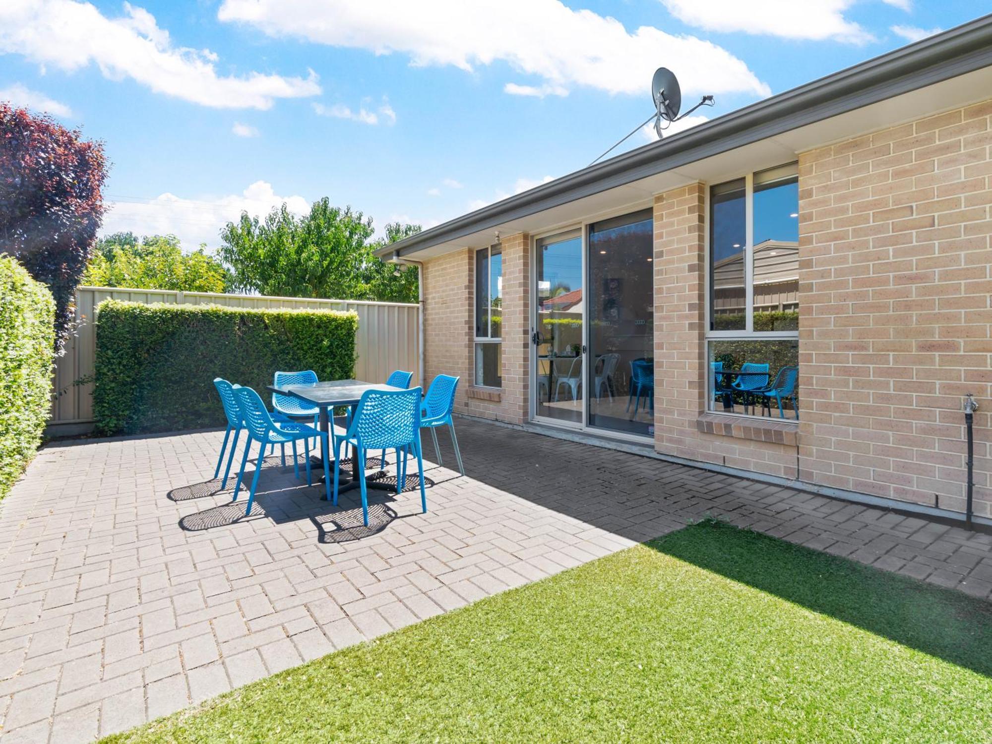 No Stairs, Big House, Garage Richmond Residence 2 Adelaide Bagian luar foto