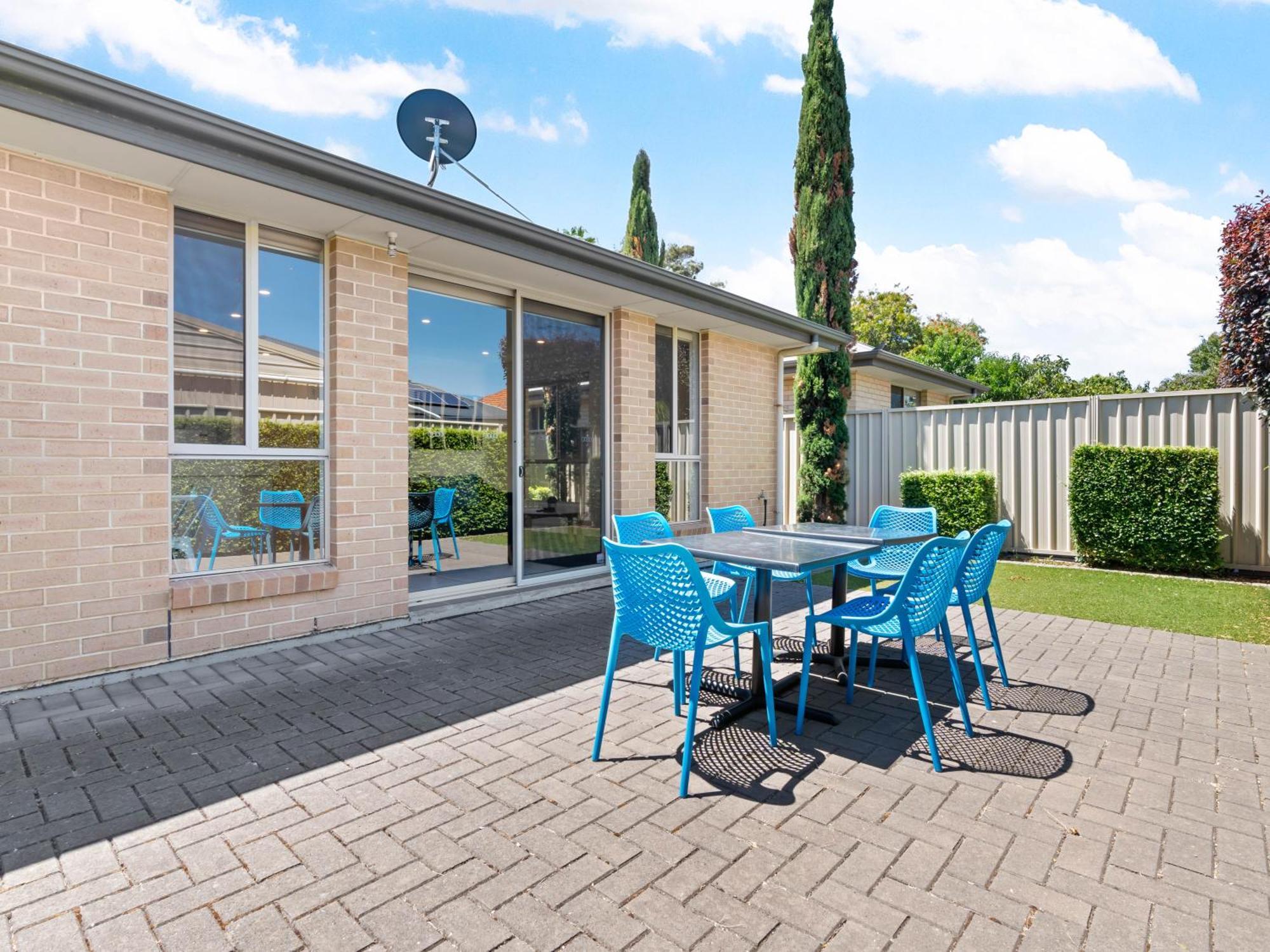 No Stairs, Big House, Garage Richmond Residence 2 Adelaide Bagian luar foto